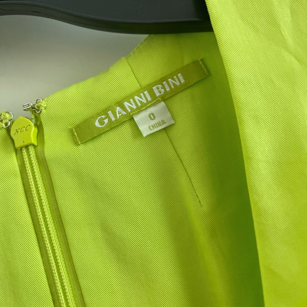 NWT Gianni bini romper